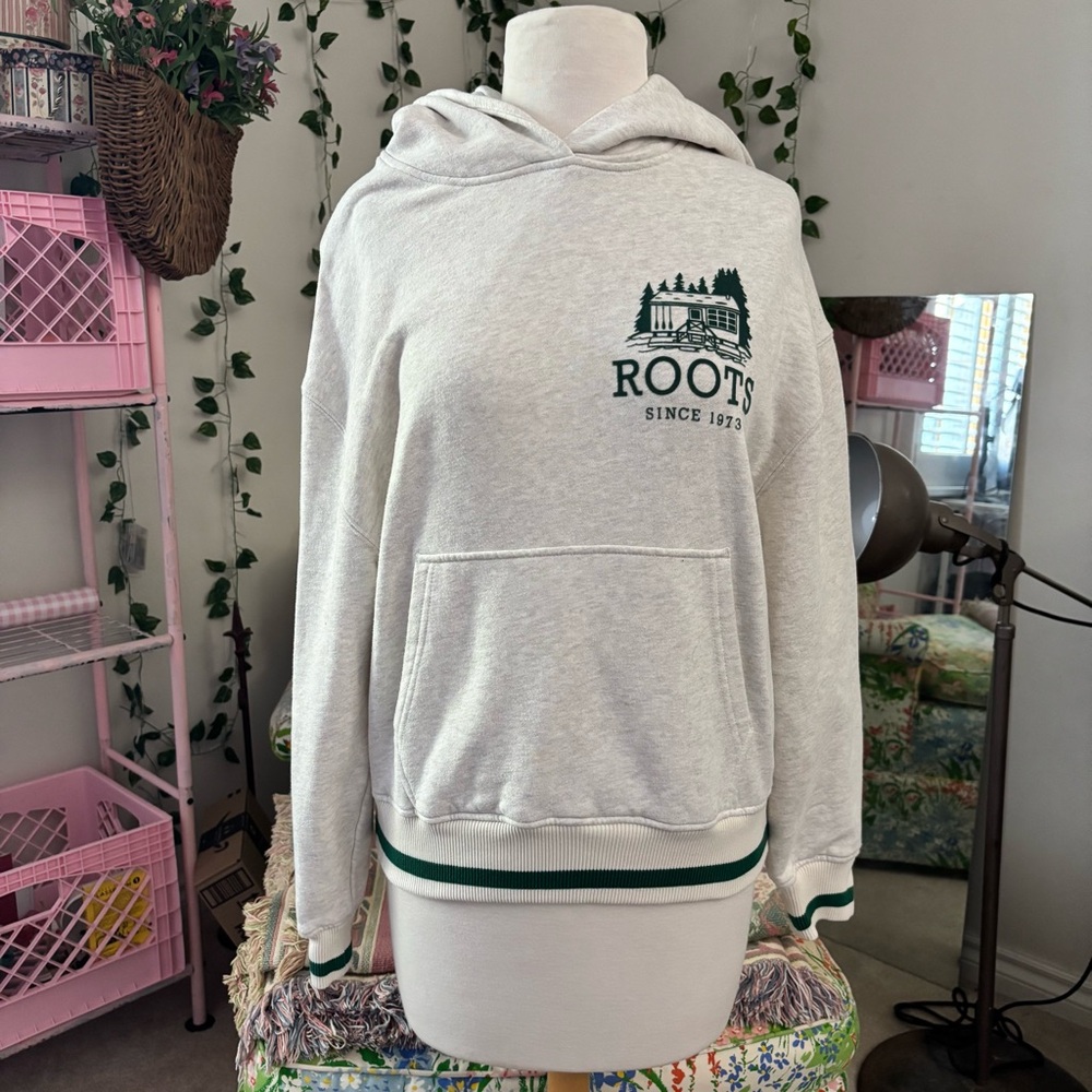 Roots Canada Cream Hoodie Green Logo Cabin Sweatshirt XS Cozy Cottagecore